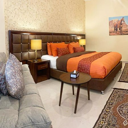 Anbat Midtown Hotel Wadi Musa Bagian luar foto