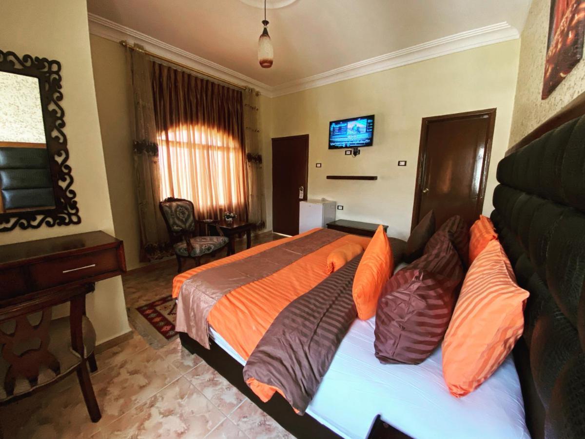 Anbat Midtown Hotel Wadi Musa Bagian luar foto