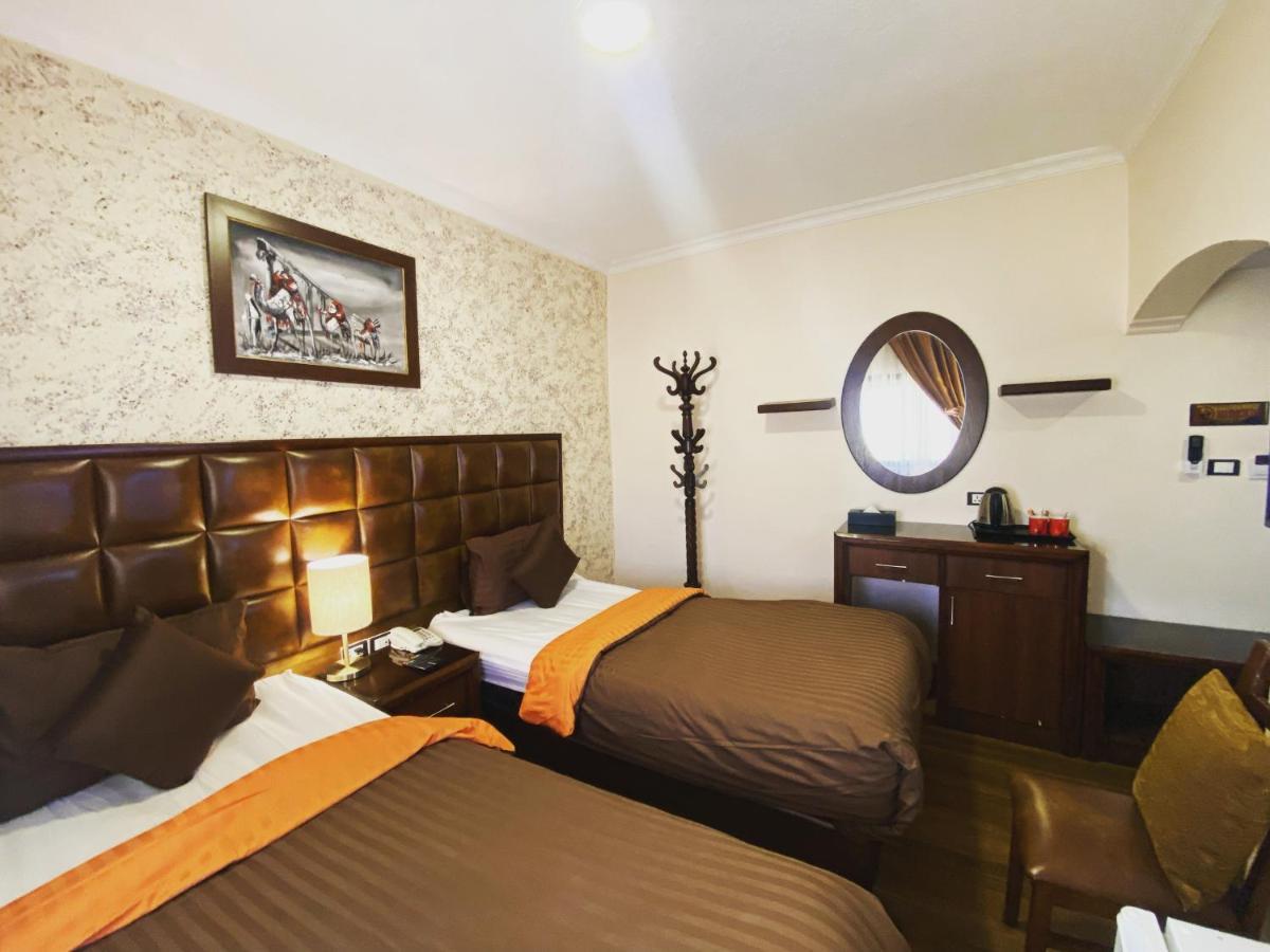 Anbat Midtown Hotel Wadi Musa Bagian luar foto