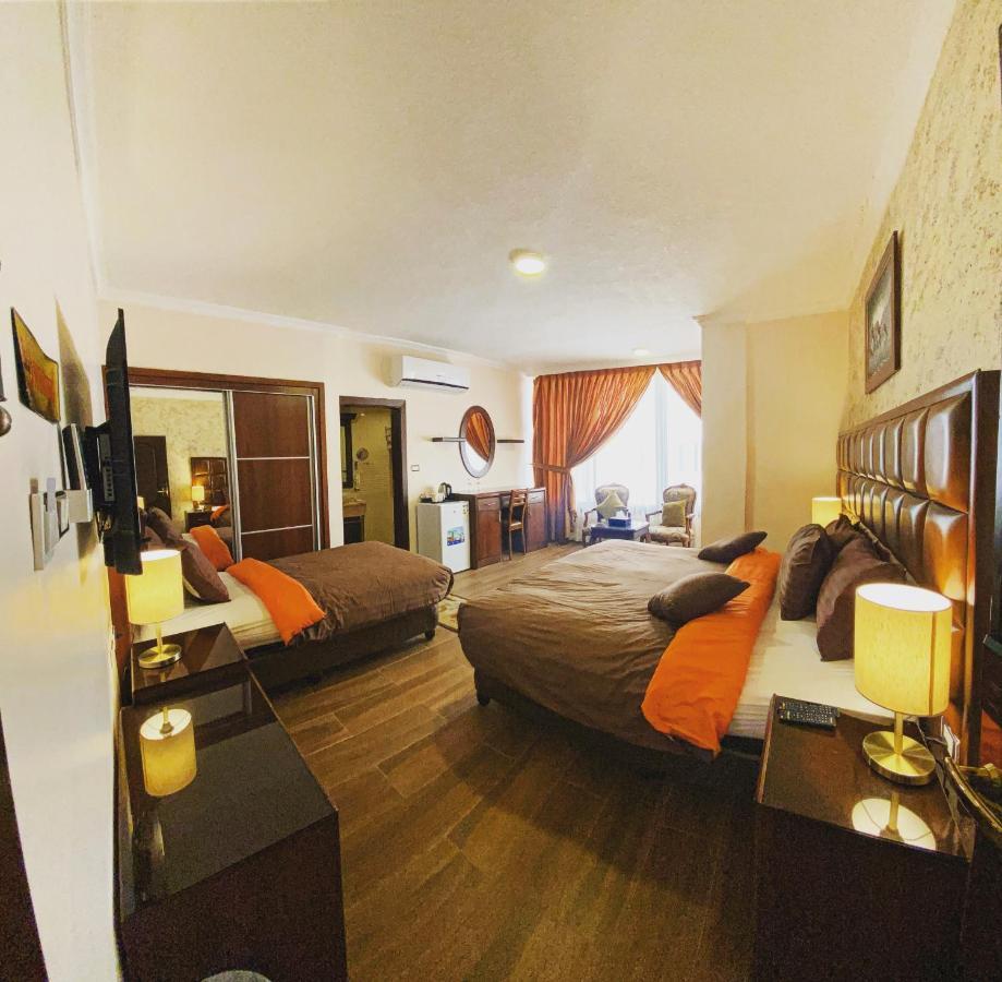 Anbat Midtown Hotel Wadi Musa Bagian luar foto