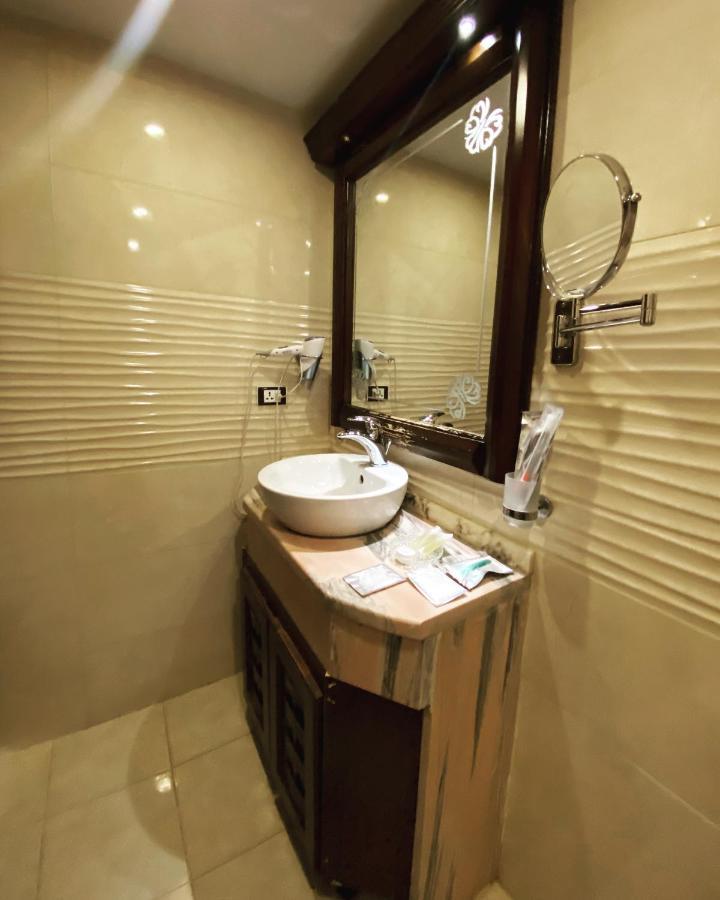 Anbat Midtown Hotel Wadi Musa Bagian luar foto