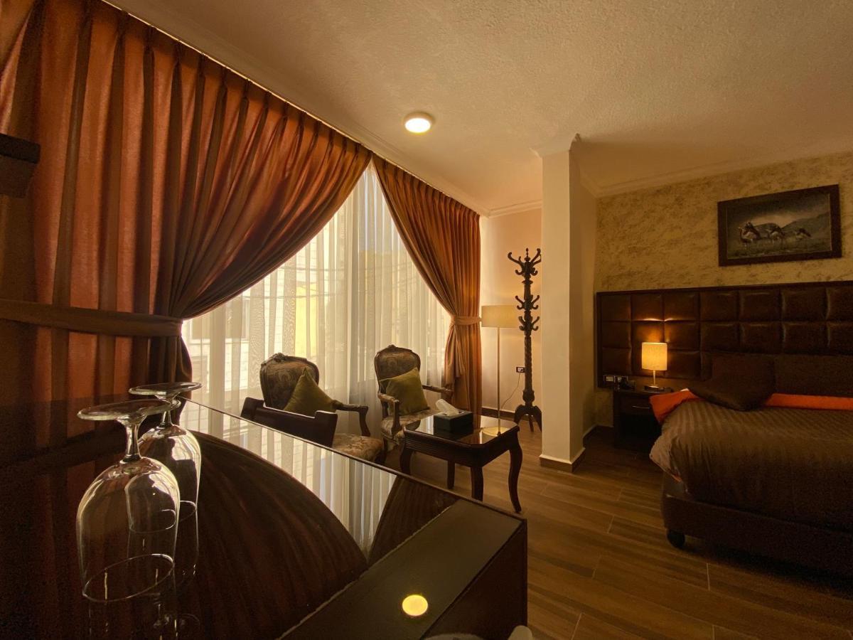 Anbat Midtown Hotel Wadi Musa Bagian luar foto