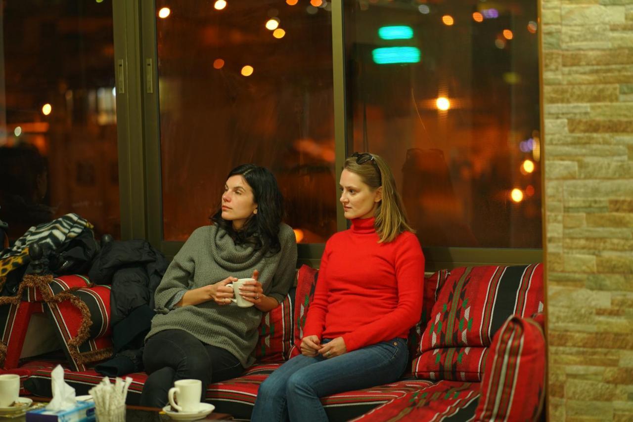 Anbat Midtown Hotel Wadi Musa Bagian luar foto