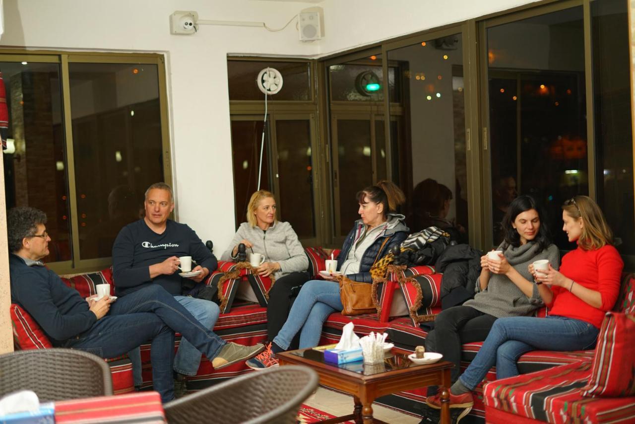 Anbat Midtown Hotel Wadi Musa Bagian luar foto